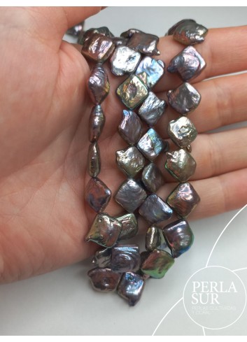 Hilo perla coin cuadrada 10mm peacock