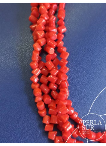 Hilo cubitos 4mm coral mediterráneo 46cm