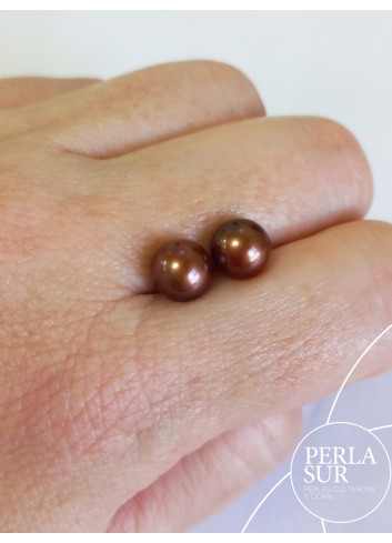 Pair 7'5-8mm Half drilled Chocolate