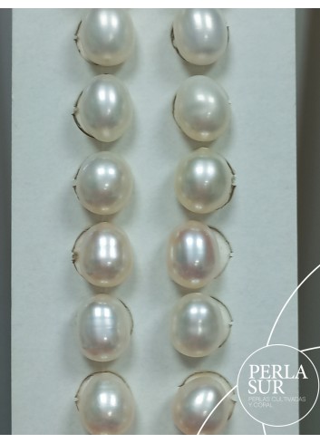 988515-Pair Drop 8x10mm 1/2drilled White