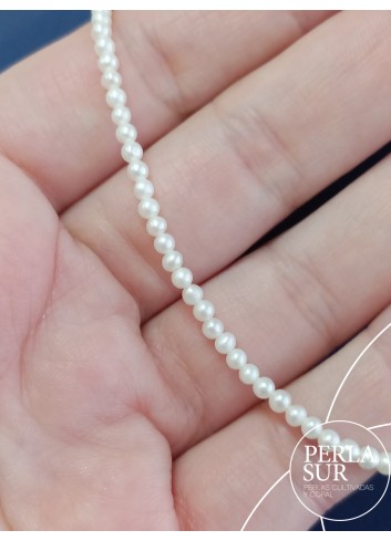 Collar perla 2'5-3mm redonda mosquetón goldfilled