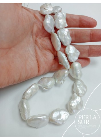 Hilo perla "nugget" 35x20mm blanca