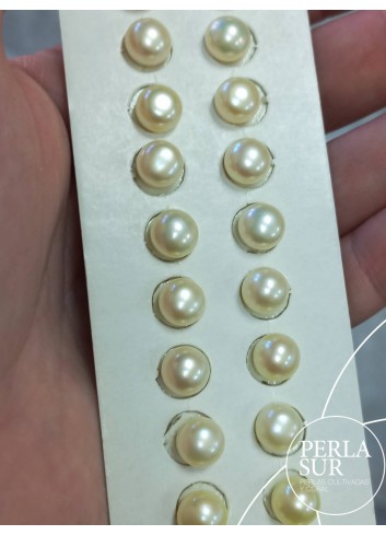 Pair 7´5-8mm Button 1/2drilled Golden