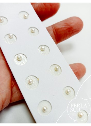 copy of Pair 3'5-4mm Button Half drilled White