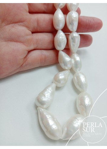 Hilo perla lágrima grande blanca