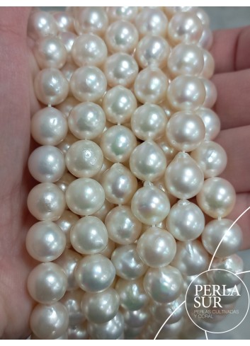 Necklace 9'-10mm Baroque Akoya Pearls