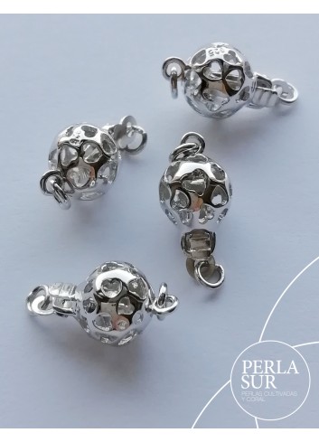 Silver clasp ball with hearts