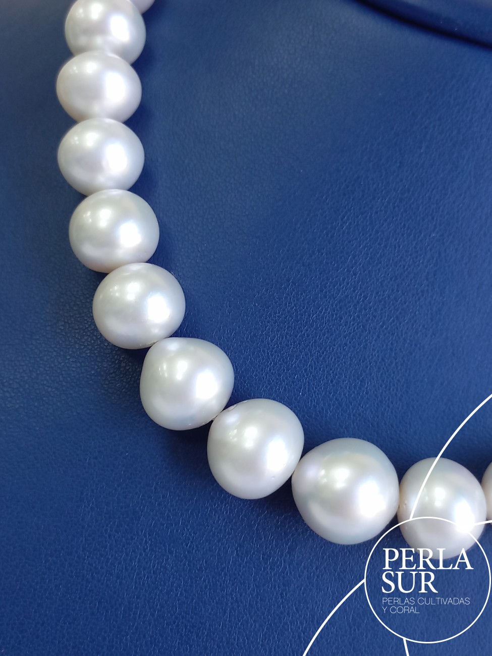 Collar perla australiana SR 11'1 a 14'9mm 37p 43'5cm