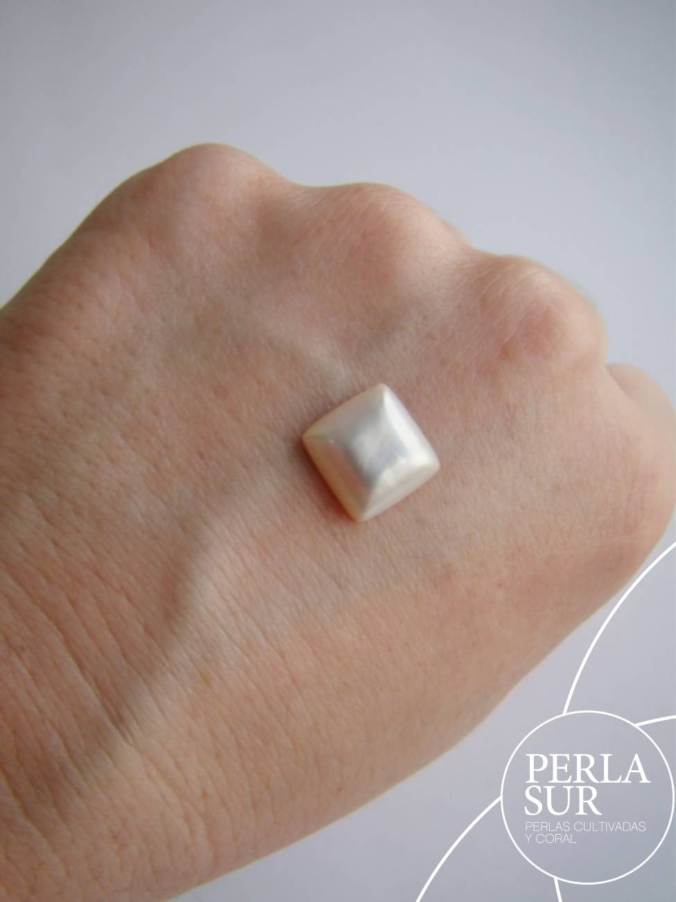 Mabe Cuadrada 10mm Cabujón Nácar Blanca