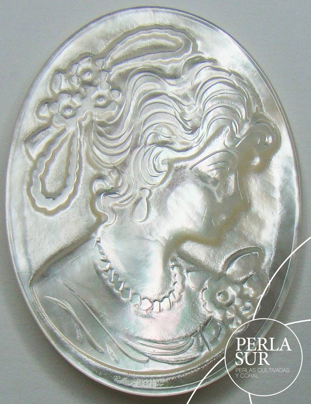 Helena 22x30mm Camafeo Nácar Australiana