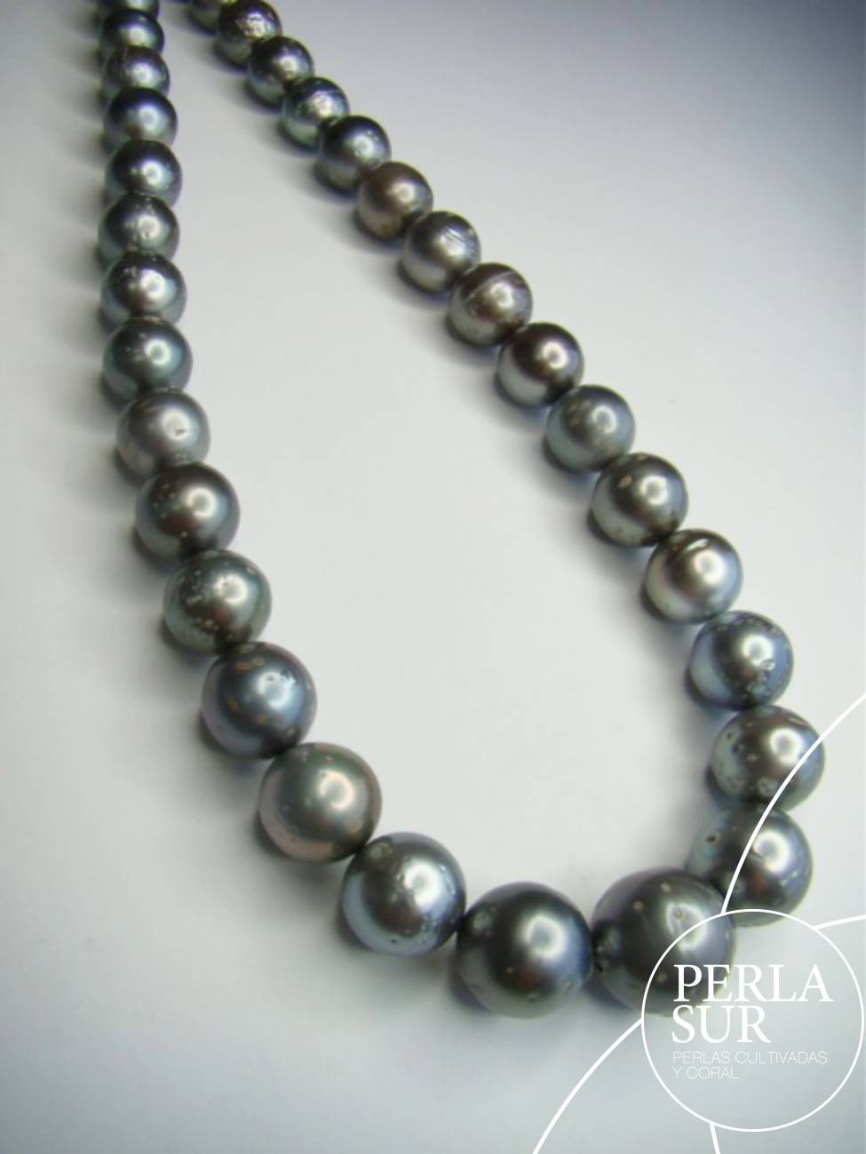 Collar Tahití 10'9x16'2mm Redonda Azul
