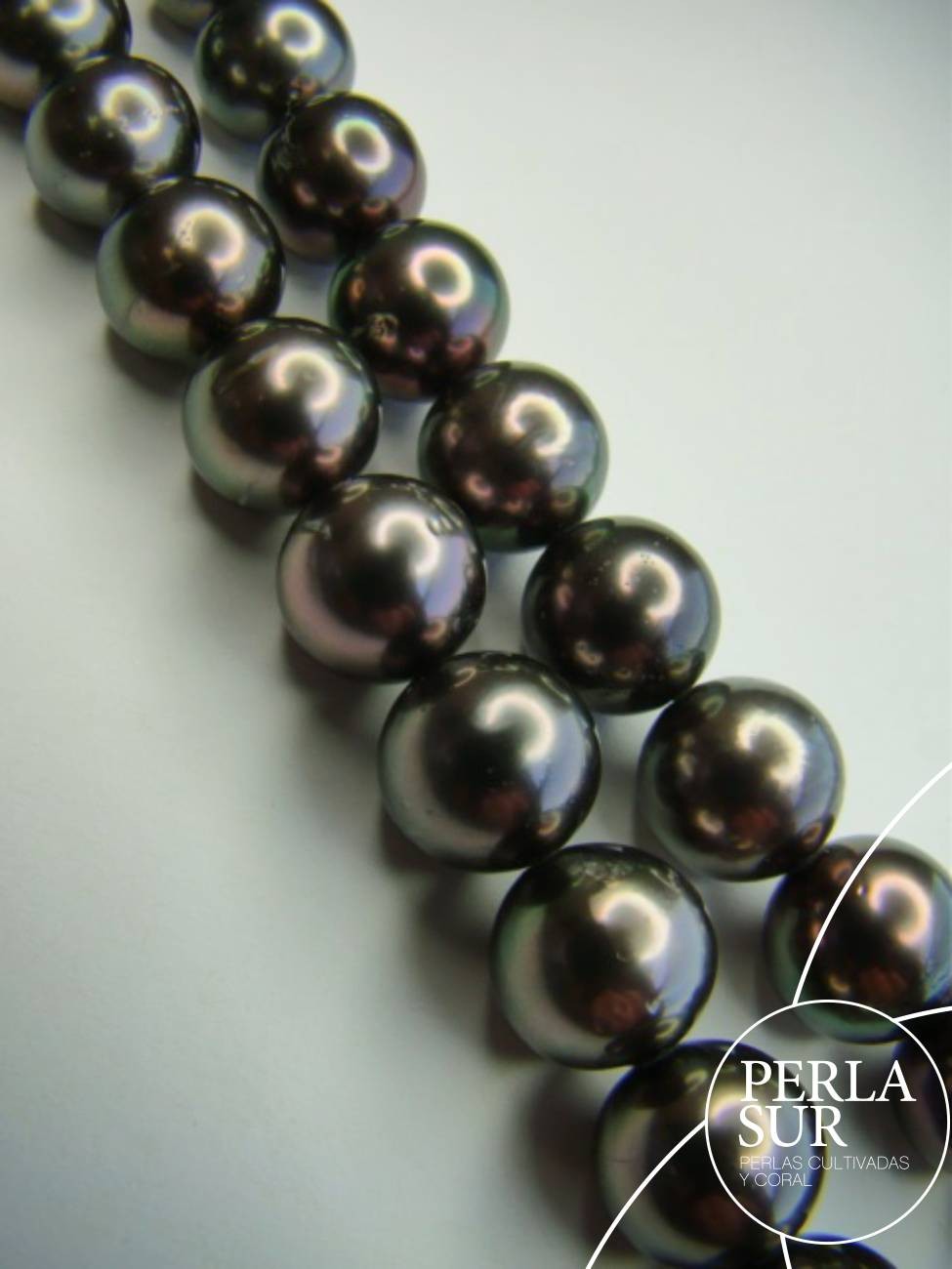 Collar Tahití 10x14'20mm 39p 43cm