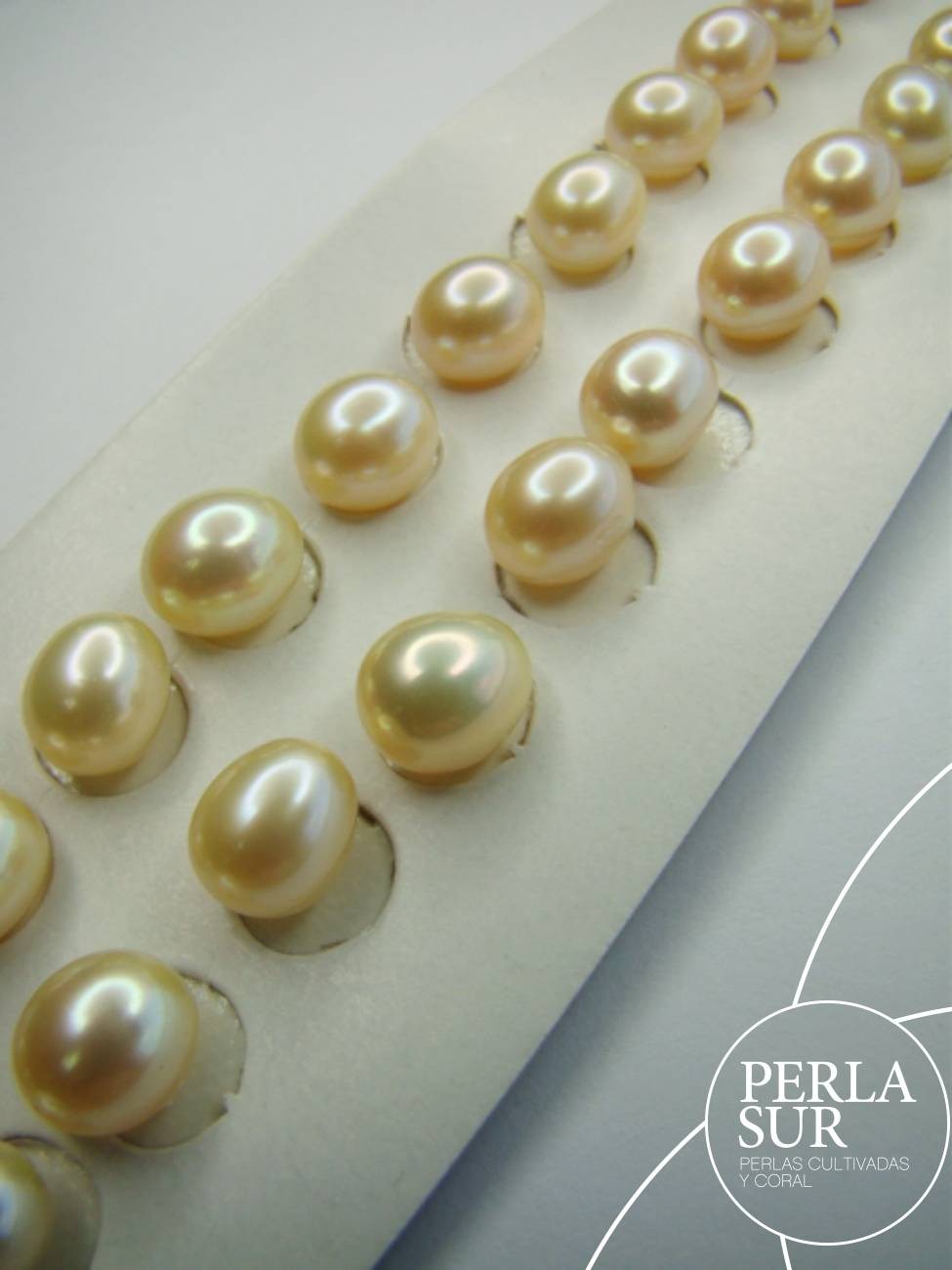 Pareja Perla 7'5-8mm Golden 1/2T.Oval