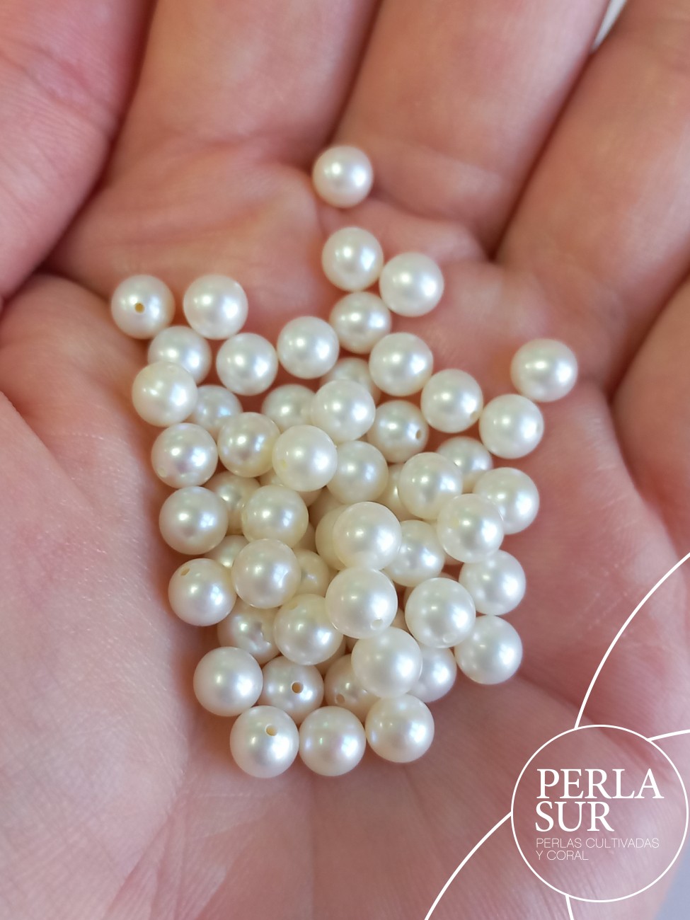 Perla esférica 1/2t 4-4'5mm blanca