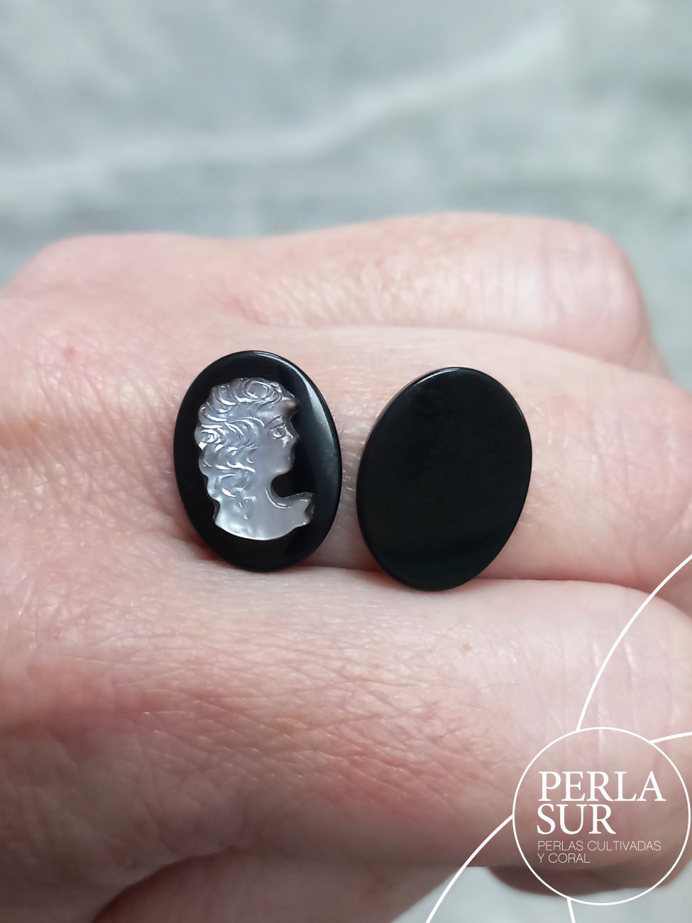 Par 12x16mm Victoria Camafeos Nácar Tahití + Ónix