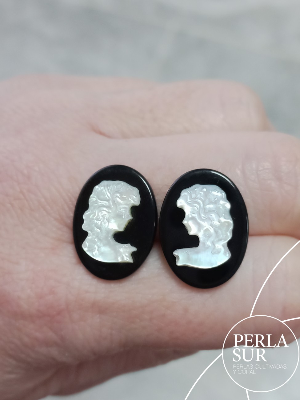 Par 15x20mm Victoria Camafeo Nácar Australiana + Ónix