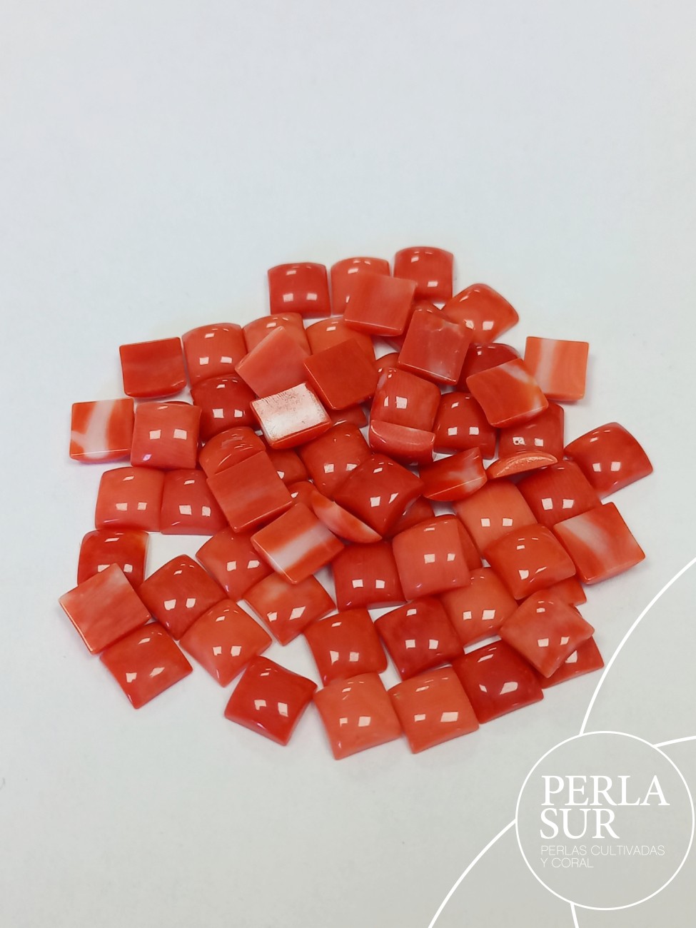 Cabujón 3mm cuadrado coral japonés