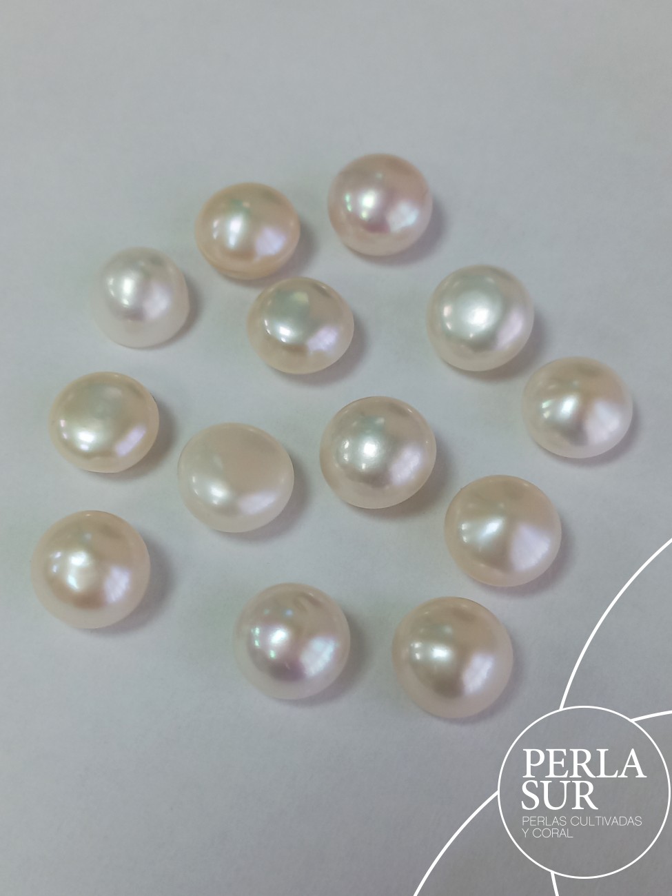 Perla suelta 12-13mm Botón 1/2t blanca