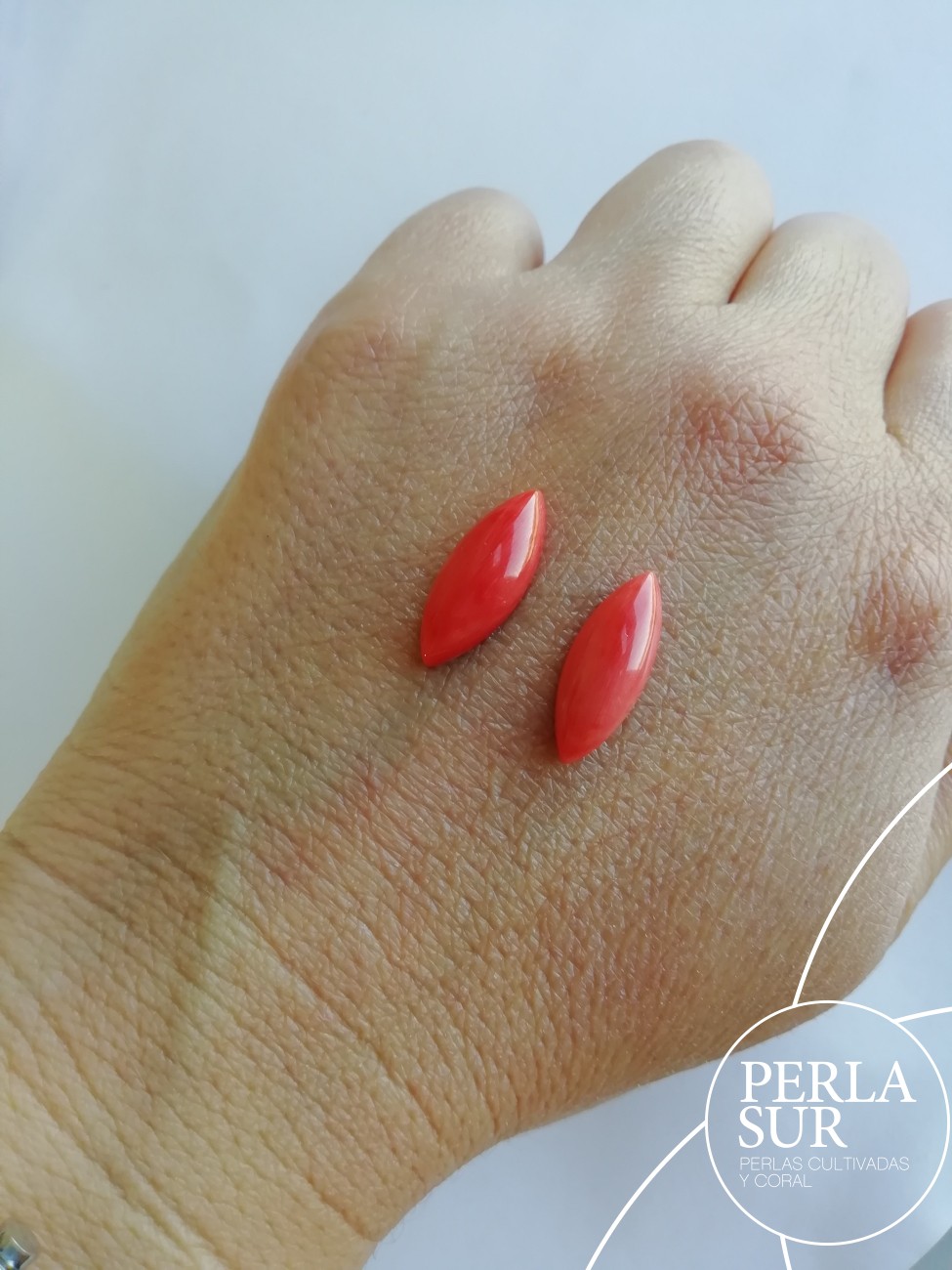 Cabujón 7x18mm Marquise Coral japonés