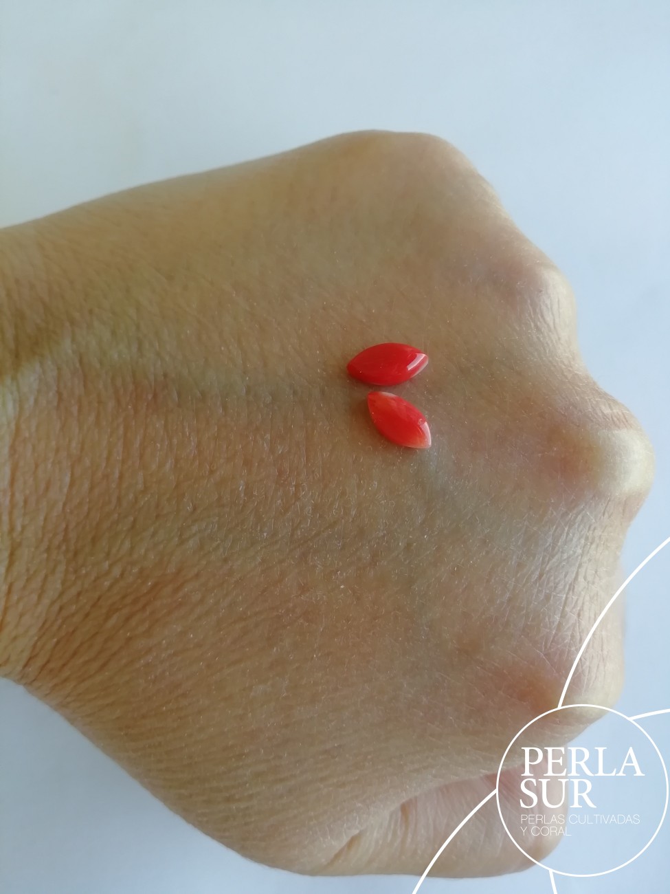 Cabujón 4x8mm Marquise Coral japonés