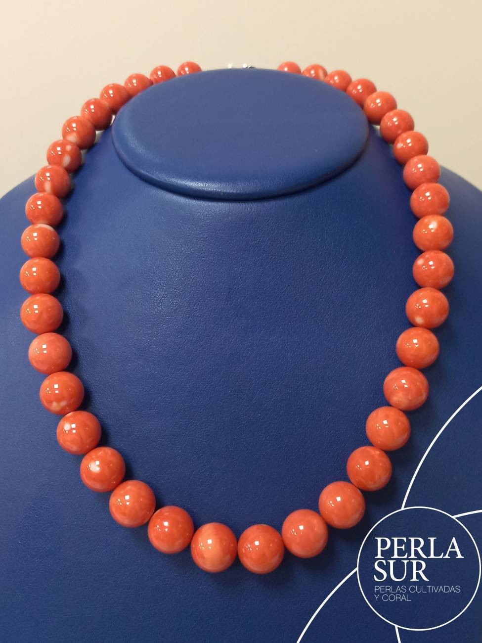 Collar bola 10-13mm coral japonés