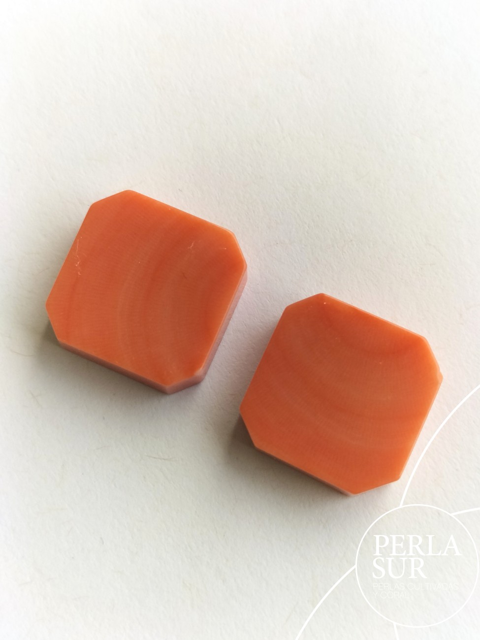Par Piezas 14mm coral japonés