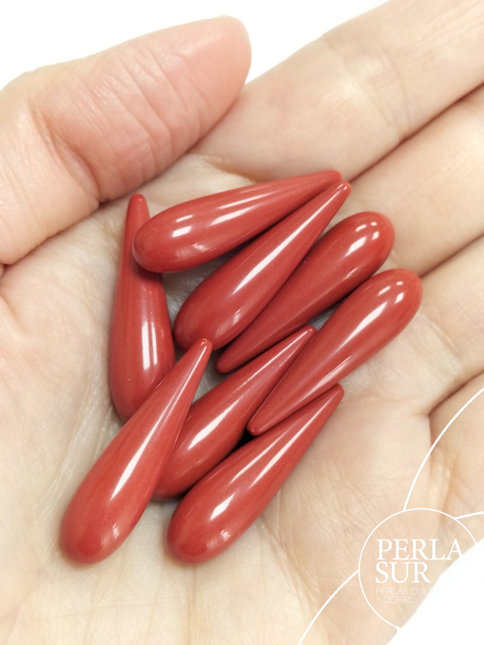 Perilla 8x30mm 1/2t coral sintético (rojo)