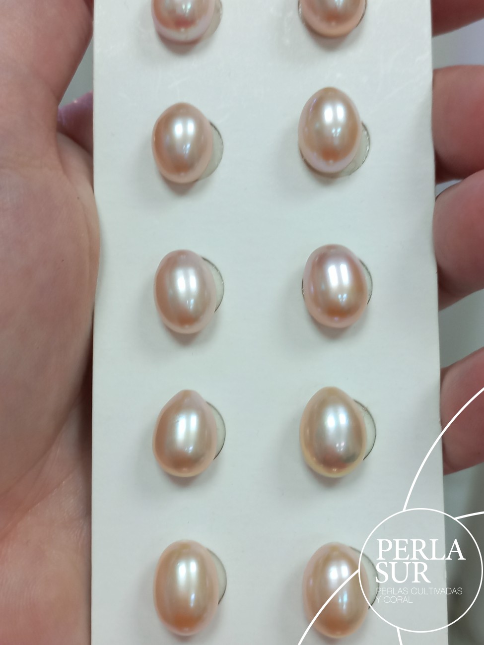 Pareja Perla 9x13mm Oval 1/2T. Color Natural