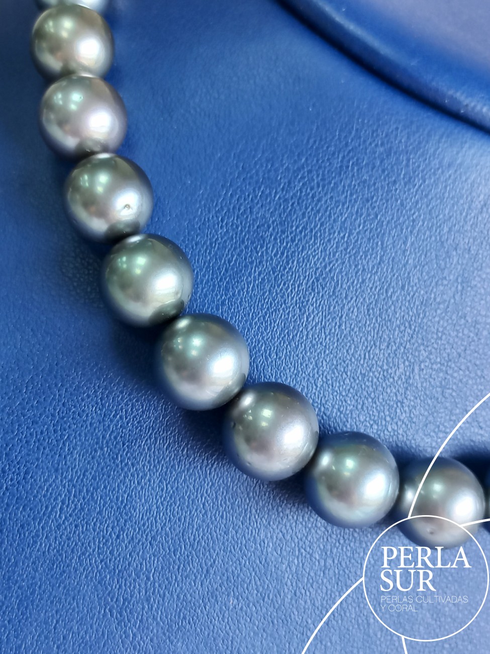 Collar Tahití R 9x12mm 41p 42cm