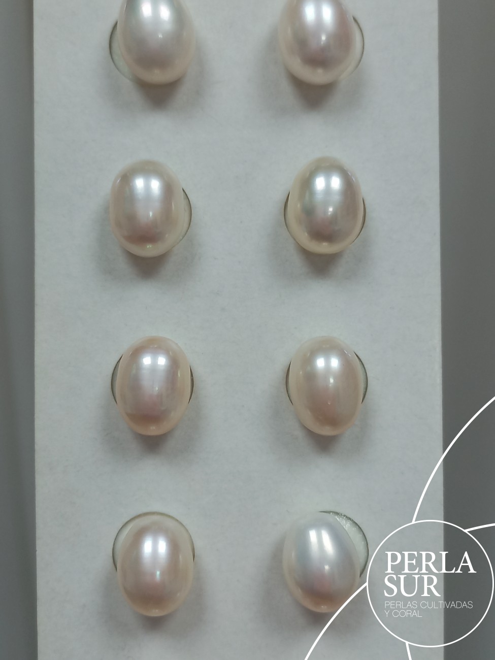 Pareja Perla Oval 9x12mm 1/2T. Blanca