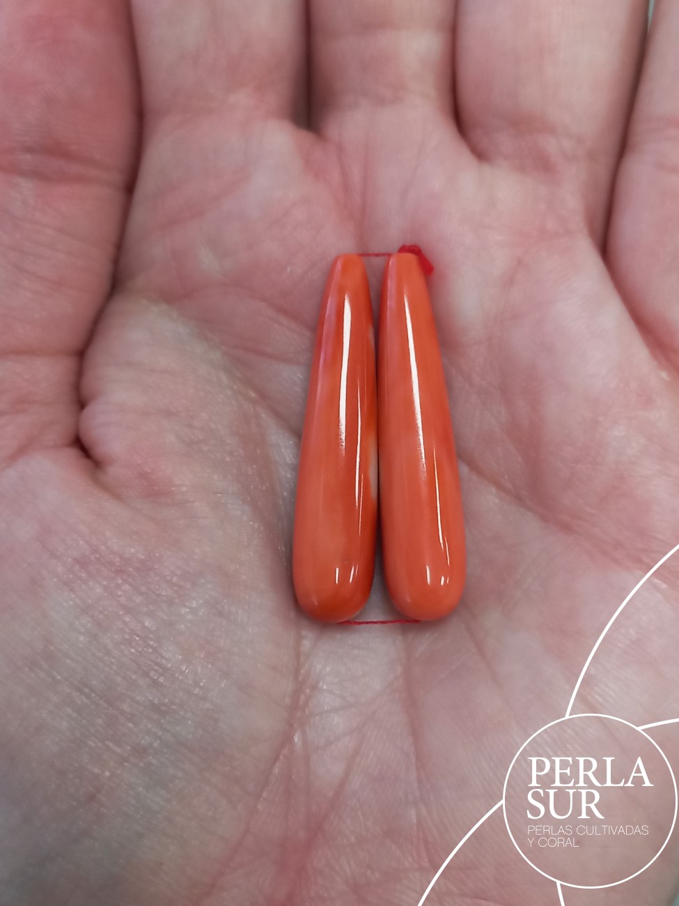 Par Perillas 35x8mm Pasadas coral japonés