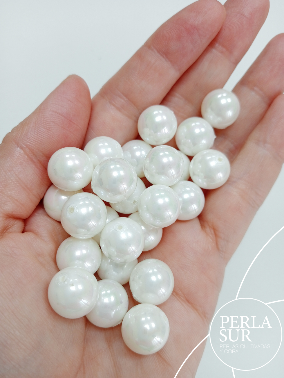 Perla shell 12mm 1/2t esférica blanca